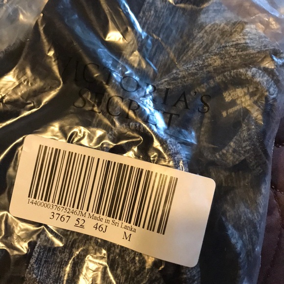 Victoria Secret PINK Ultimate Racerback SportsBra - Picture 3 of 4